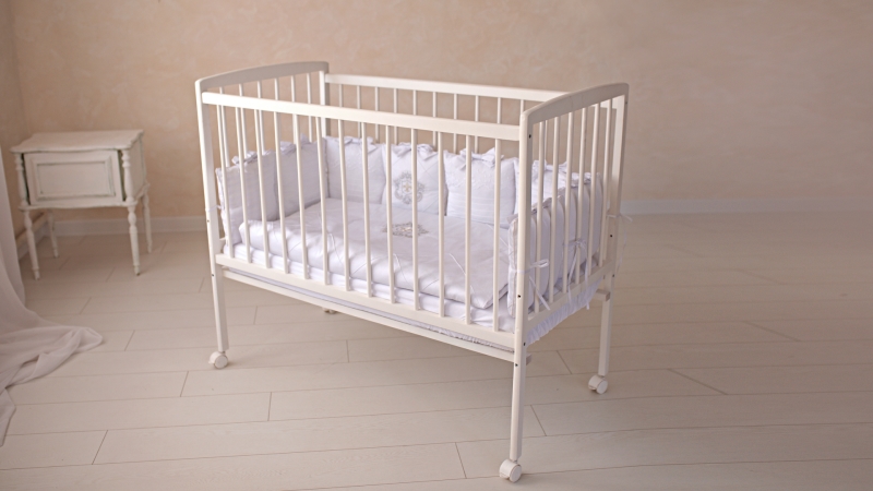 Кроватка для новорожденного Bombus Анюта (цв. белый) (0)