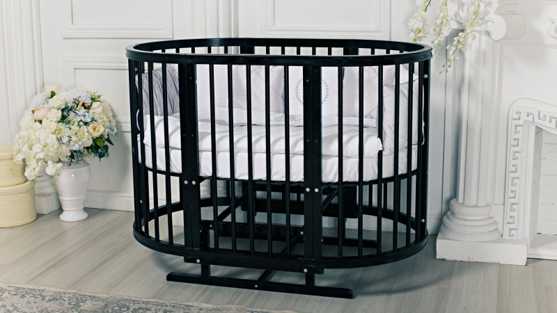 Кроватка для новорожденного Bombus Грация 8 в 1 (маятник; цв. чёрный) (0)