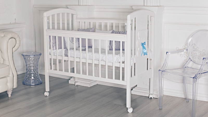 Кроватка для новорожденного Bombus Принц (цв. белый) (1)