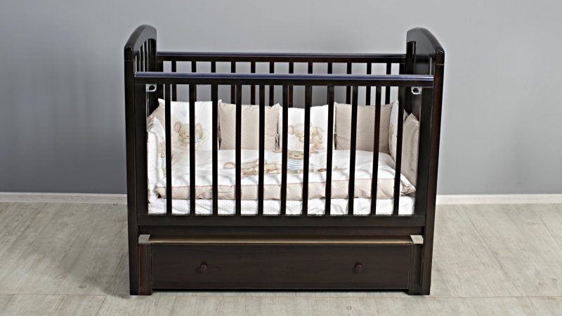 Кроватка для новорожденного Bombus Принц (маятник, ящик; цв. венге) (0)