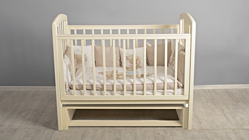 Кроватка для новорожденного Bombus Принц (маятник; цв. слон.кость)  (0)